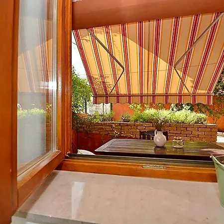 Perovic Hotel 3*