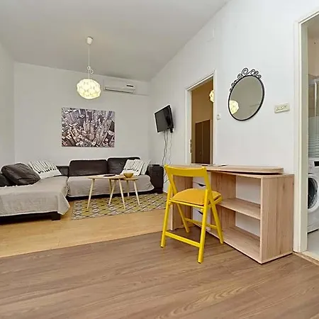 Hotel Perovic